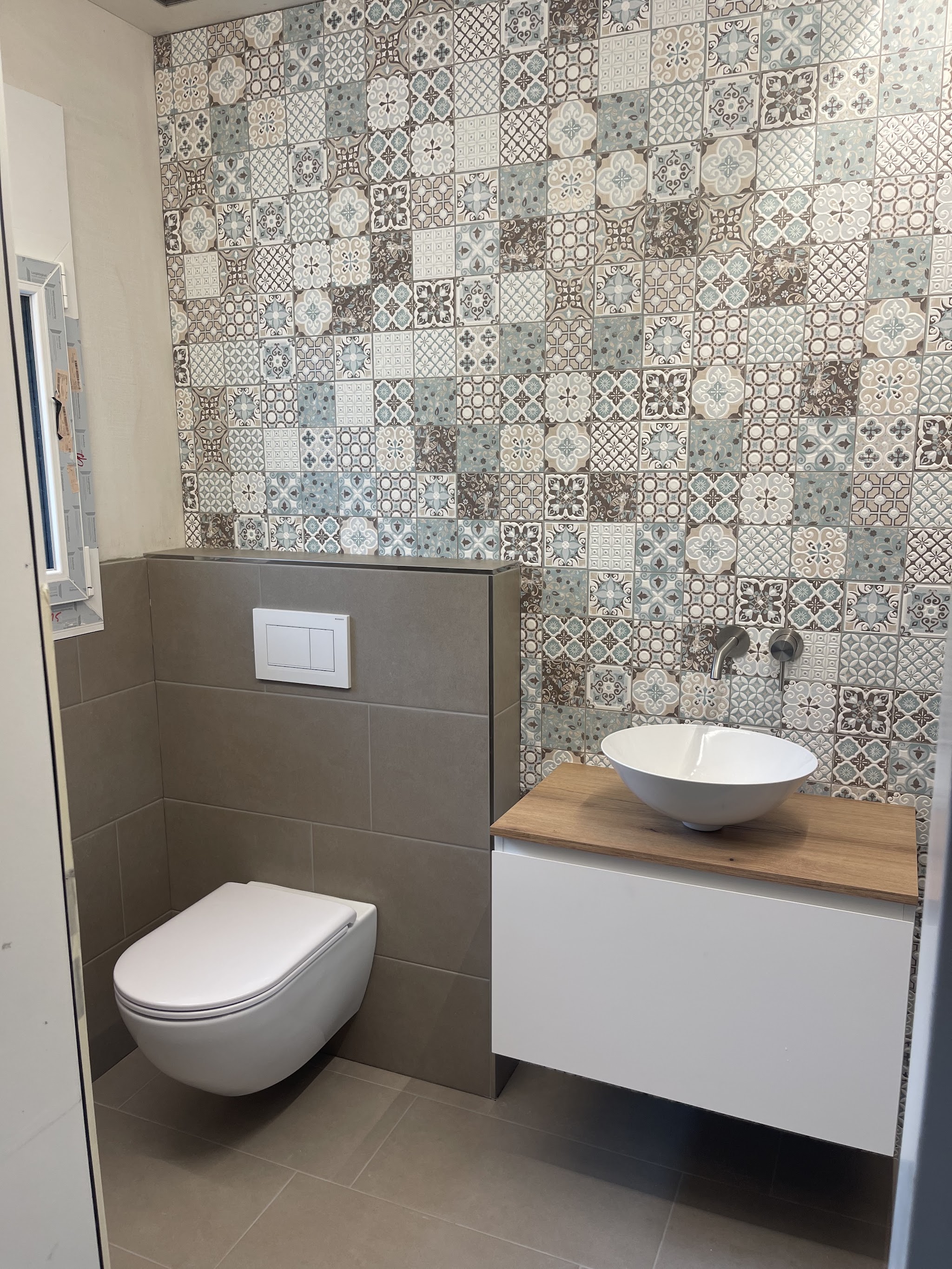 Sanitärinstallation, fachgerecht verlegt
